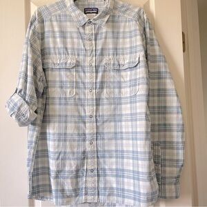 Patagonia Plaid Button Down Shirt Men’s XL Long Sleeve Light Blue lightweight
